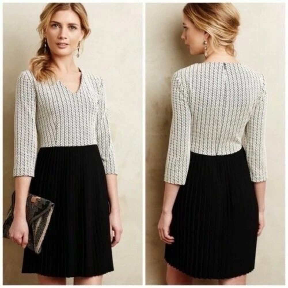 Ganni Anthropologie Cross Knit Pleated Dress Size XS Black White‎ V Neck Sleeves
